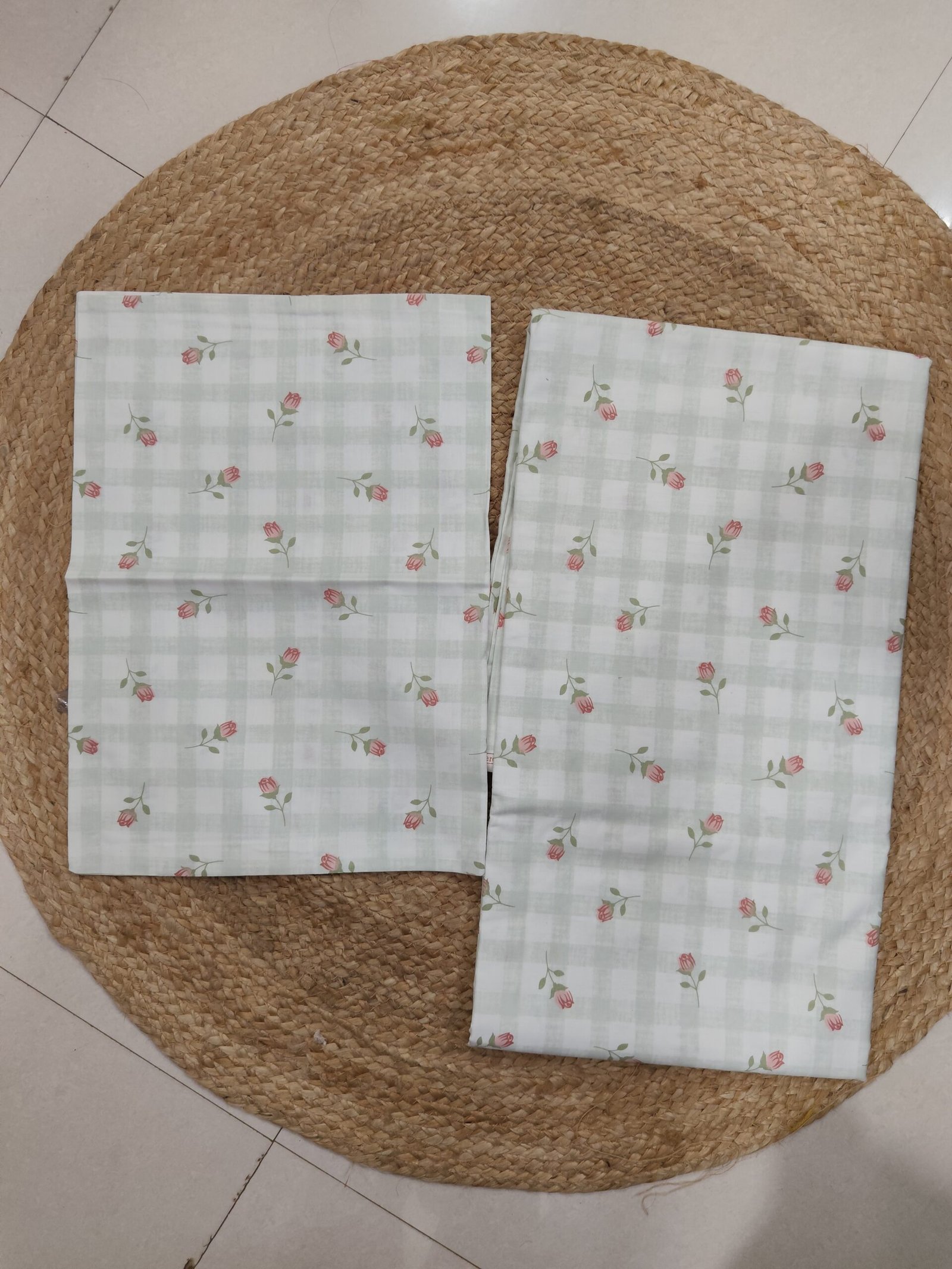 GINGHAM BLOOM PEACH PURE COTTON BEDSHEET-95X108 INCHES - Image 2